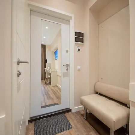 Appartement современный минимализм в центре киева. Kiev